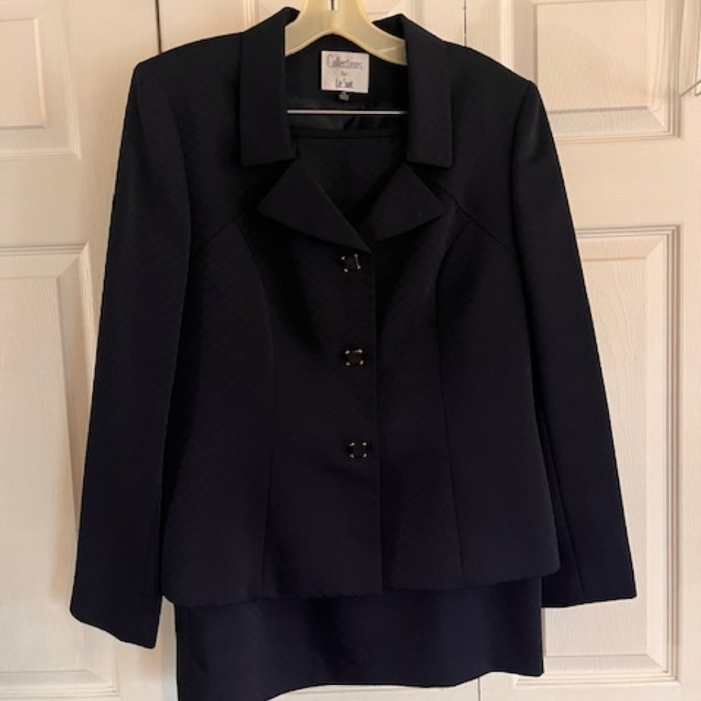 Suit - Collections For Le Suit